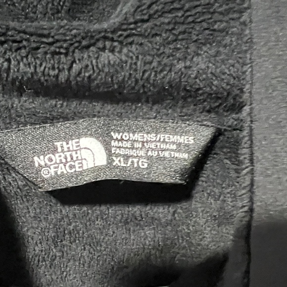 The North Face Women's Black Jacket coat windwall - Picture 10 of 14